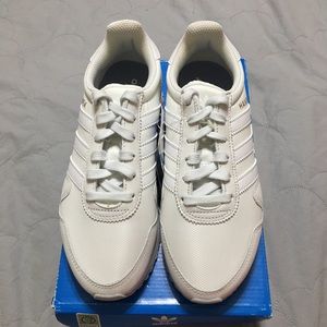 Adidas Originals Haven W shoes. Size 6. New.